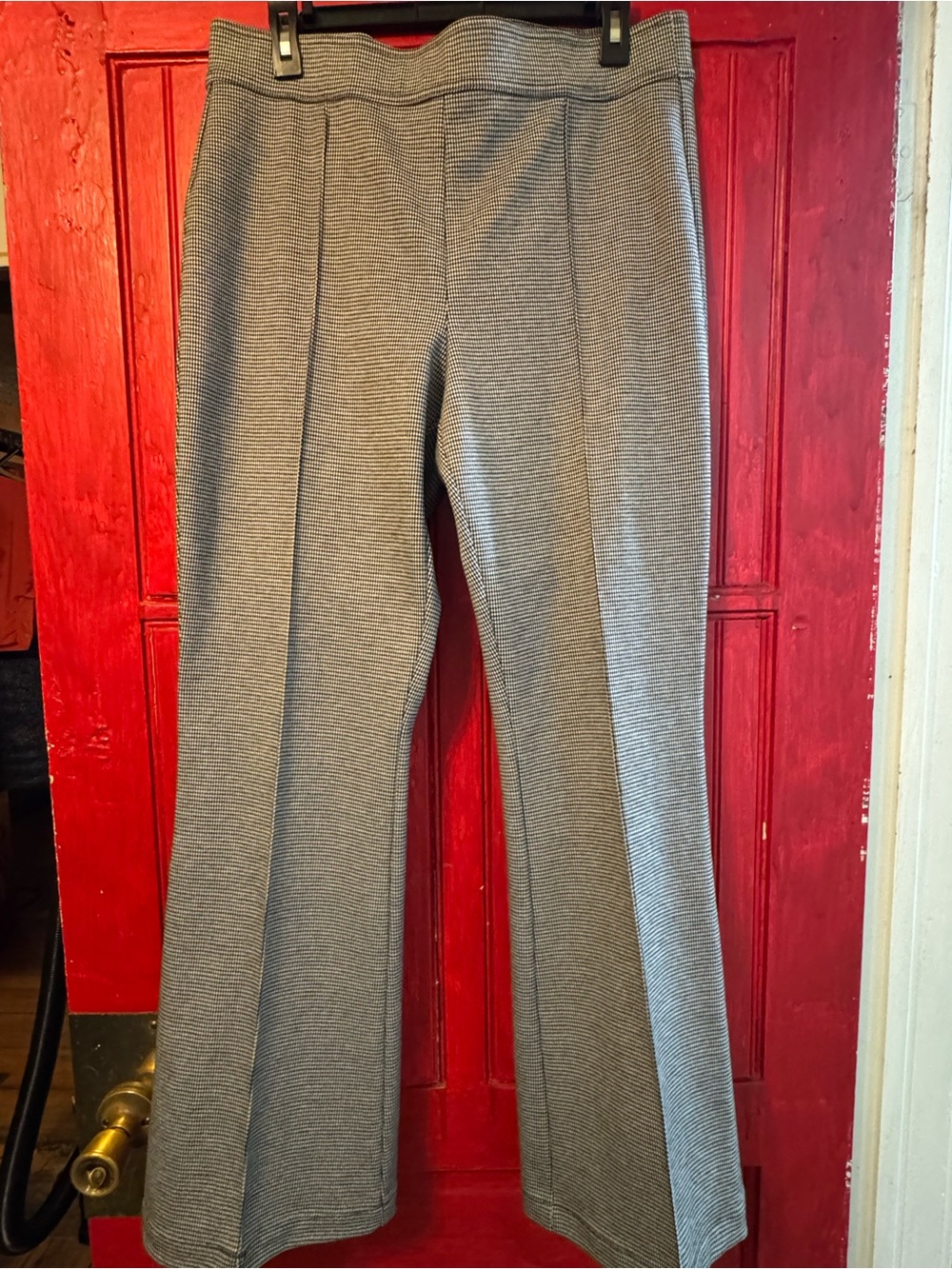 LOFT Houndstooth Gray Ribbed Flare Pants